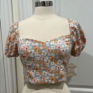 New! Altar'd State Crop Top Floral Tie-Back Size Medium NWT